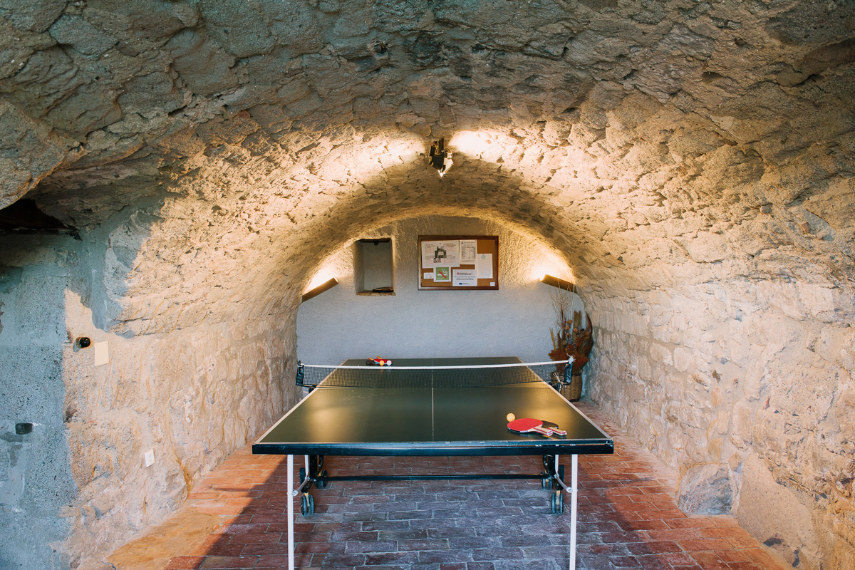 Entrada antiga amb ping pong